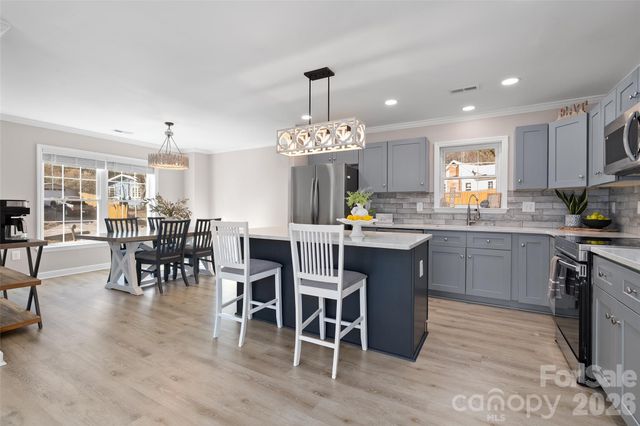 5 Carolinda Lane, Waynesville, NC 28786