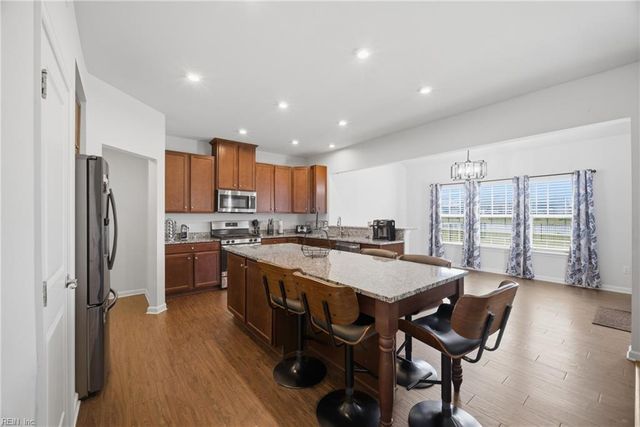112 Green Lake RD, Moyock, NC 27958