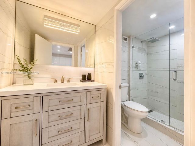 2301 Collins Ave 628, Miami Beach, FL 33139