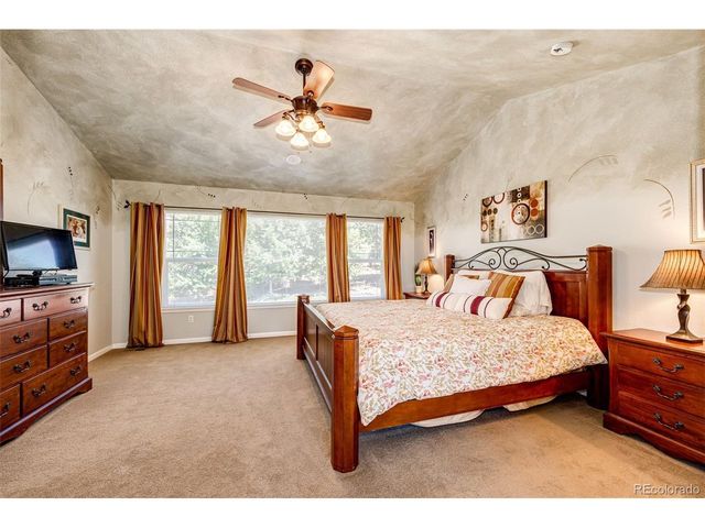 24036 E Kettle Pl, Aurora, CO 80016