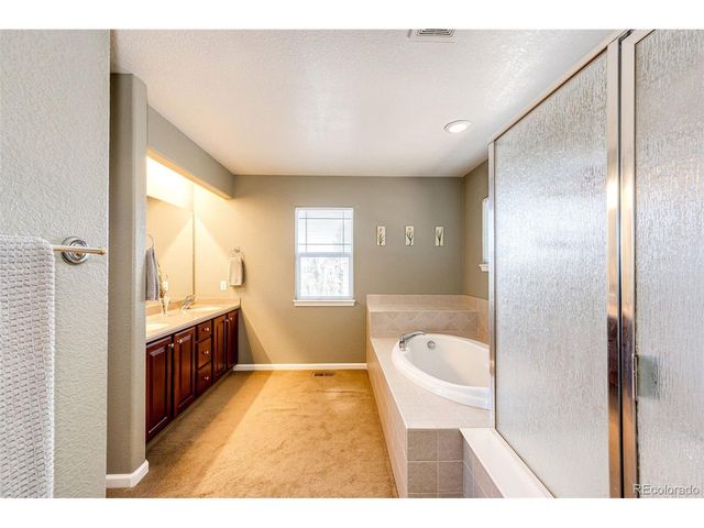 24036 E Kettle Pl, Aurora, CO 80016