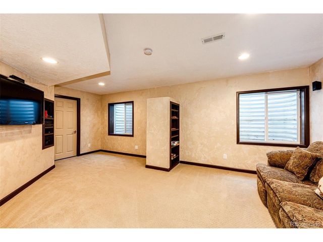 24036 E Kettle Pl, Aurora, CO 80016