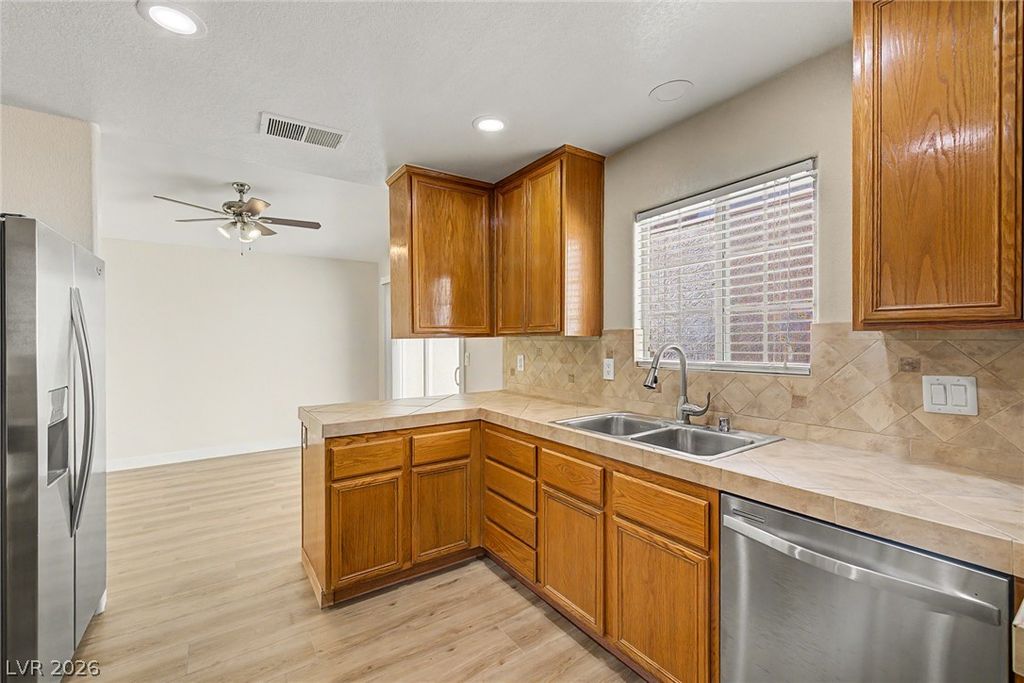 5401 Bugle Way 105, Las Vegas, NV 89108 — photo 3