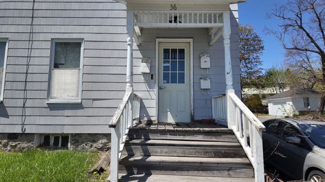 36 Elm Street, Derry, NH 03038