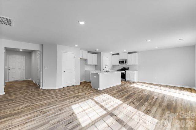 233 W 18th Street, Kannapolis, NC 28081