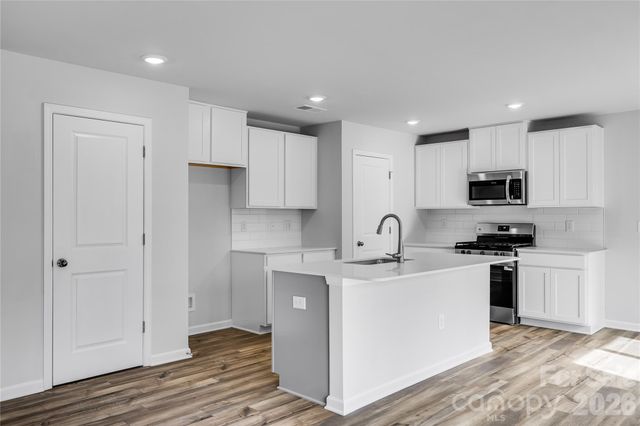 233 W 18th Street, Kannapolis, NC 28081