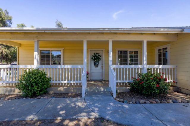 1320 Santa Ana Road, Hollister, CA 95023