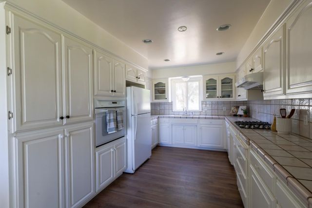 1320 Santa Ana Road, Hollister, CA 95023