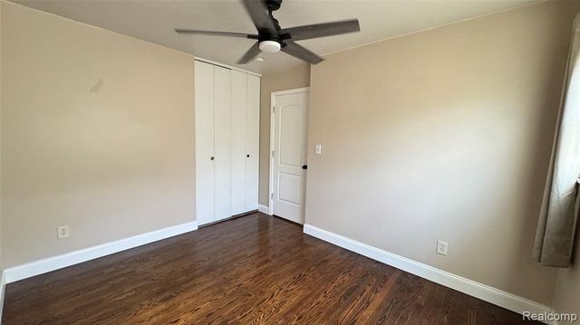 2819 W Thirteen Mile Road 12, Royal Oak, MI 48073