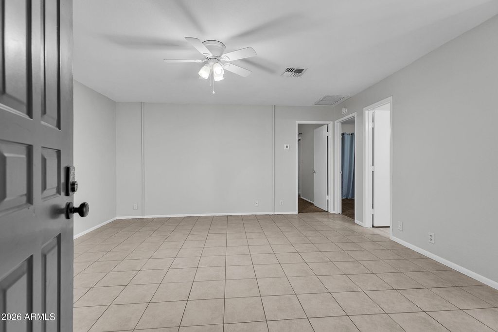 9021 W ELM Street 1, Phoenix, AZ 85037 — photo 5