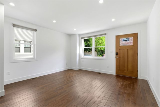 123 Nottinghill Rd 2, Boston, MA 02135