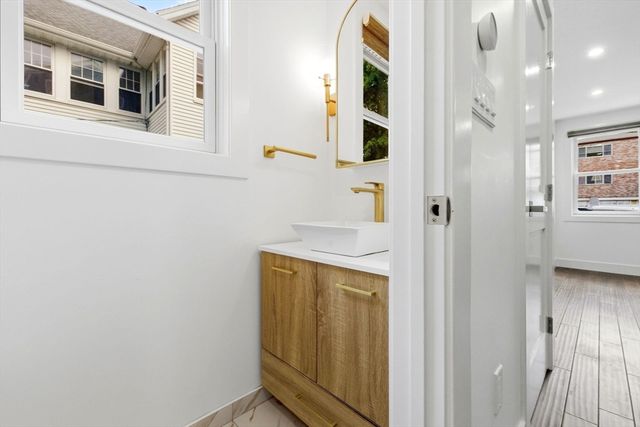 123 Nottinghill Rd 2, Boston, MA 02135