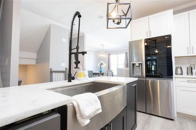 4867 PINNACLE Drive, Stone Mountain, GA 30088