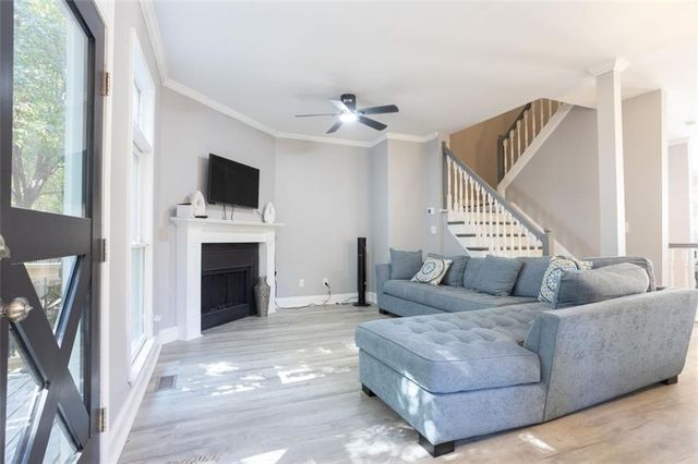 4867 PINNACLE Drive, Stone Mountain, GA 30088