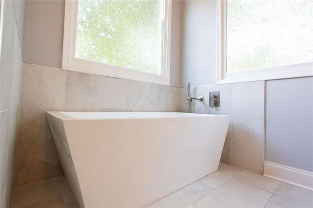 4867 PINNACLE Drive, Stone Mountain, GA 30088