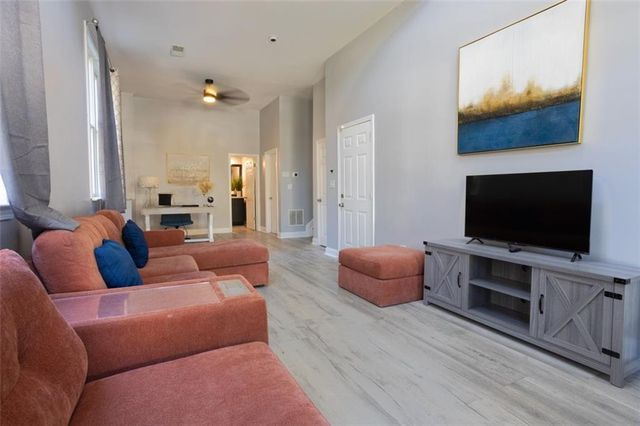 4867 PINNACLE Drive, Stone Mountain, GA 30088