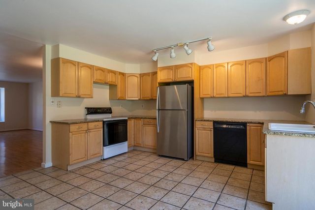 506 SAINT ALBANS CT, Chester Springs, PA 19425