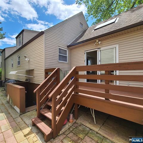 792 Kingsland Avenue, Ridgefield, NJ 07657