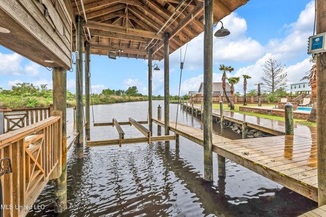 5019 Hawaii Street, Bay Saint Louis, MS 39520
