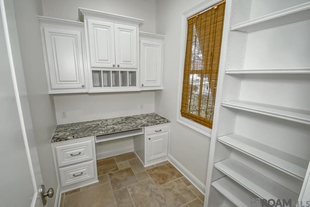 13575 Kings Court Ave, Baton Rouge, LA 70810