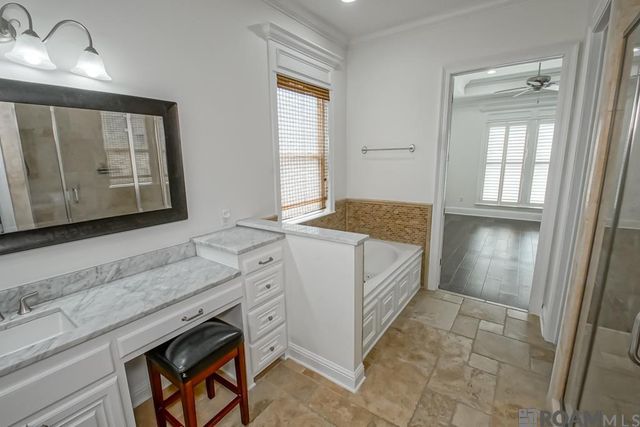 13575 Kings Court Ave, Baton Rouge, LA 70810
