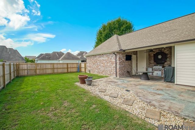13575 Kings Court Ave, Baton Rouge, LA 70810
