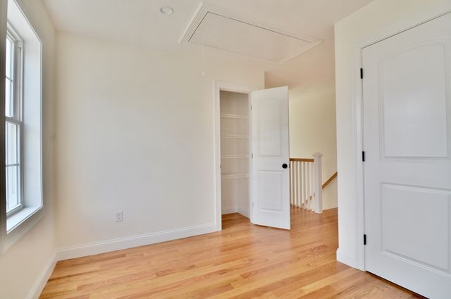 23D Crownshield 23D, Uxbridge, MA 01569