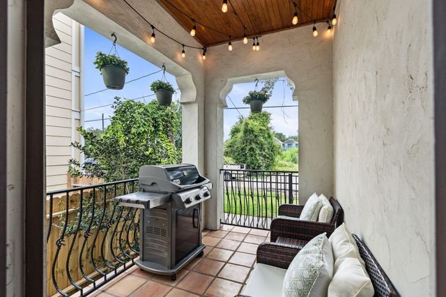 1801 W 24th Street C, Houston, TX 77008