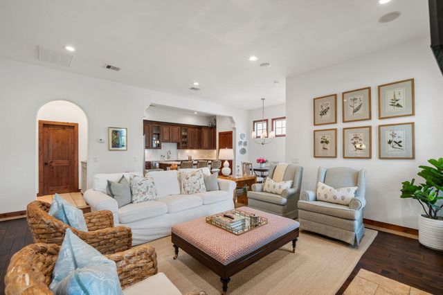 1801 W 24th Street C, Houston, TX 77008