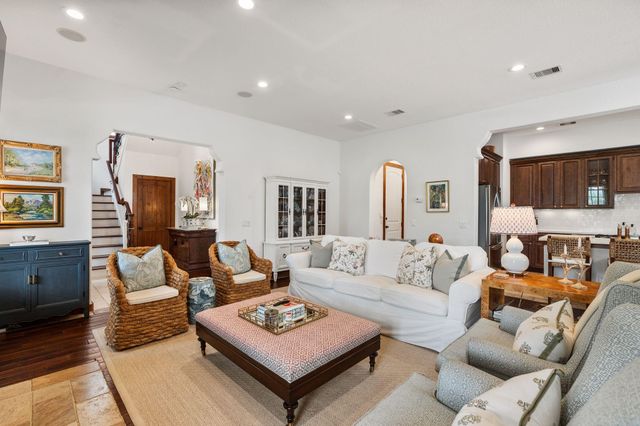 1801 W 24th Street C, Houston, TX 77008
