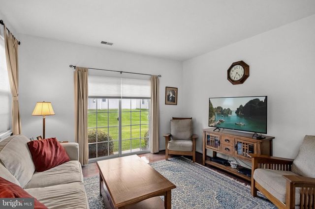 16 FAIRFIELD DR, Westampton, NJ 08060