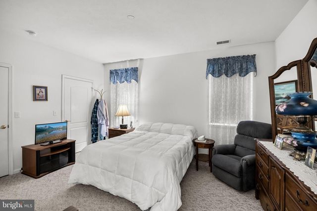 16 FAIRFIELD DR, Westampton, NJ 08060