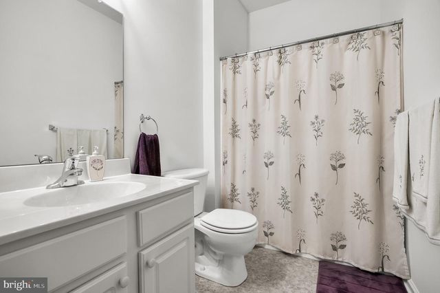 16 FAIRFIELD DR, Westampton, NJ 08060