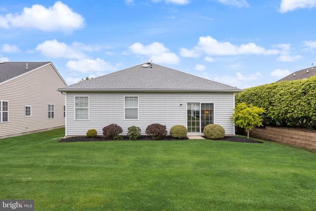 16 FAIRFIELD DR, Westampton, NJ 08060