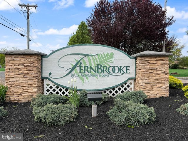 16 FAIRFIELD DR, Westampton, NJ 08060