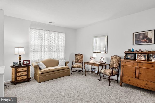 16 FAIRFIELD DR, Westampton, NJ 08060