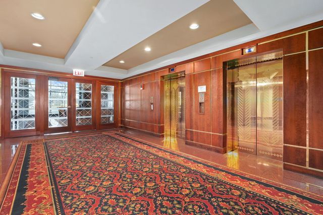 910 S Michigan Avenue 304, Chicago, IL 60605