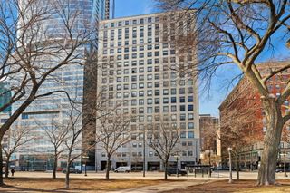 910 S Michigan Avenue 304, Chicago, IL 60605