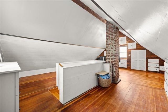 47 Rockford St, Brockton, MA 02301