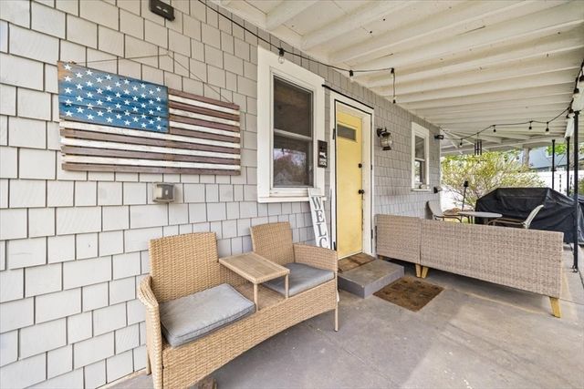 47 Rockford St, Brockton, MA 02301