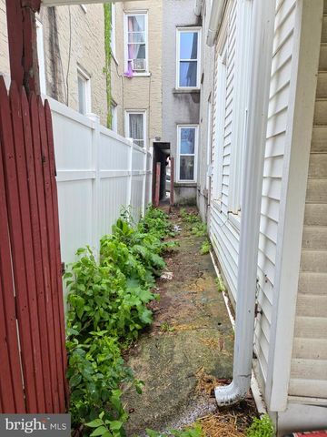 1223 ELM ST, Reading, PA 19604