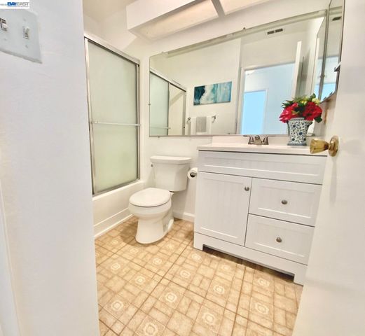 404 Sequim Cmn, Fremont, CA 94539