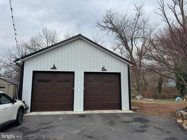 213 PHILADELPHIA PIKE, Wilmington, DE 19809