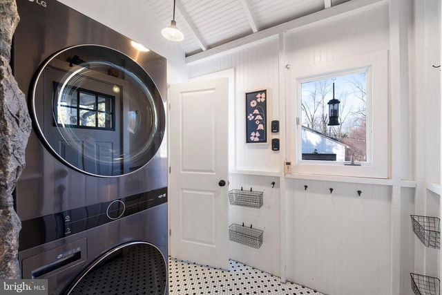 213 PHILADELPHIA PIKE, Wilmington, DE 19809