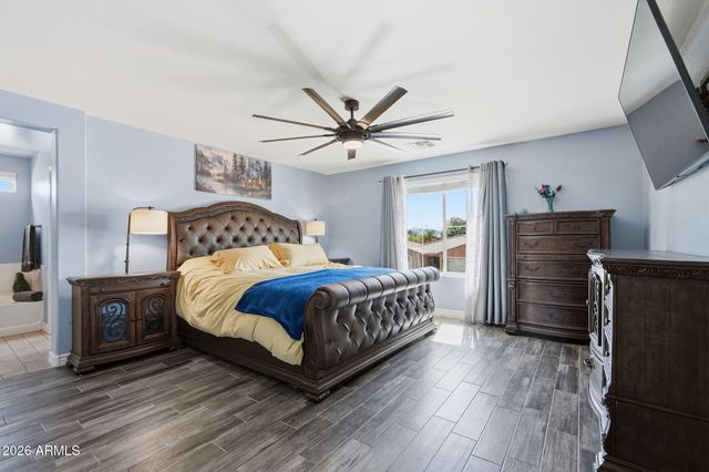 1096 E Flamingo Way, Gilbert, AZ 85297