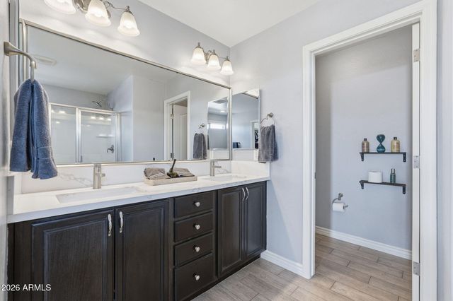 1096 E Flamingo Way, Gilbert, AZ 85297