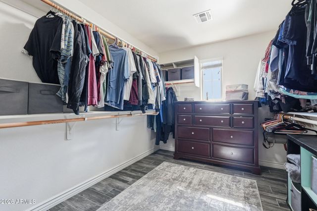 1096 E Flamingo Way, Gilbert, AZ 85297