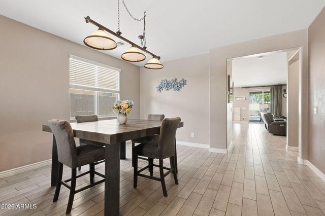 1096 E Flamingo Way, Gilbert, AZ 85297