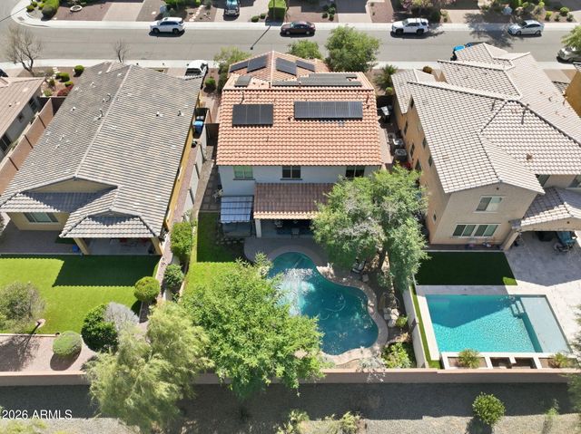 1096 E Flamingo Way, Gilbert, AZ 85297