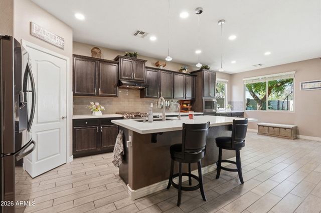 1096 E Flamingo Way, Gilbert, AZ 85297